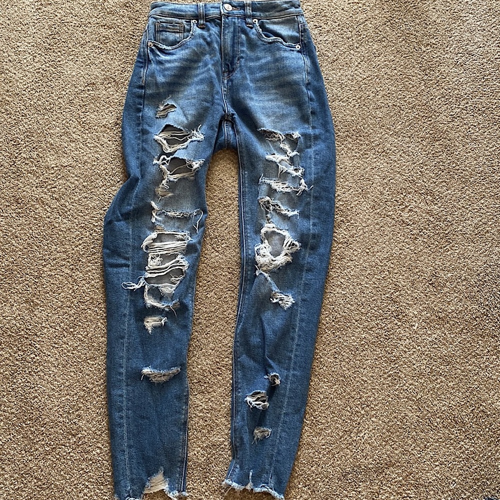 American Eagle 000 dark wash ripped mom jeans